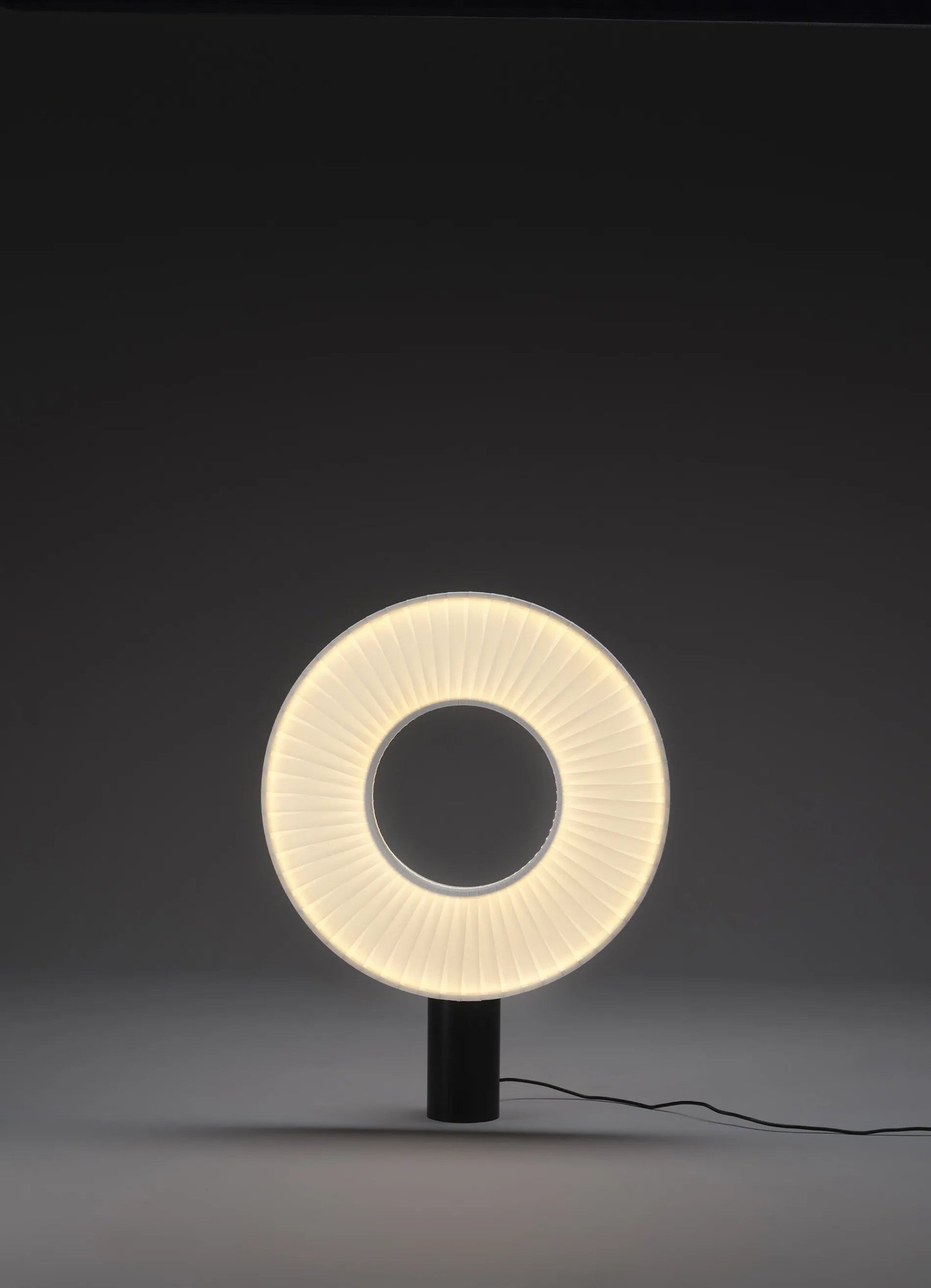 Настольный светильник Iris Table 40 DCW éditions